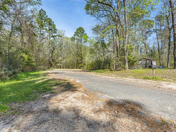 3rd image of Sportsman Dr