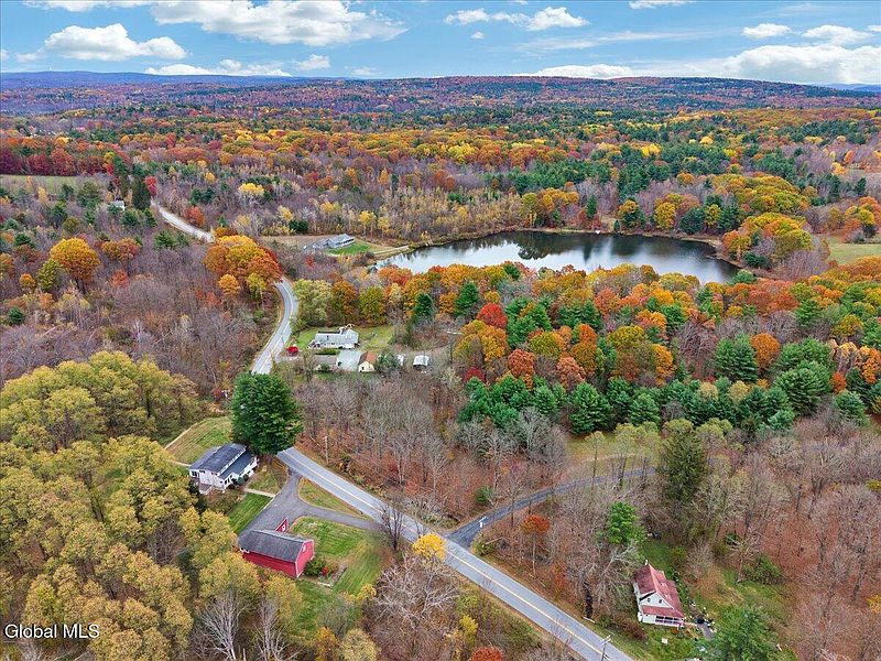 4th image of 167 Lyons Lake Road