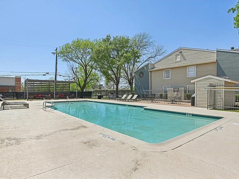 Abbey Glenn Apartments — Photo 39
