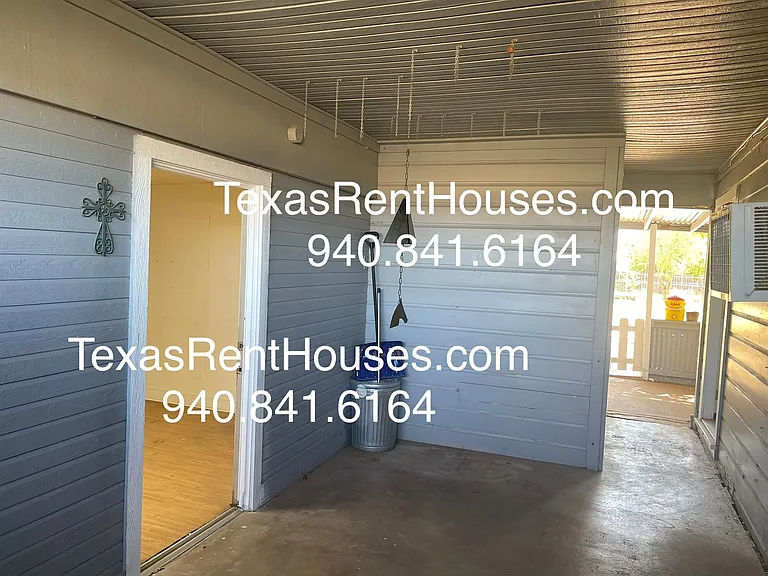 5127 Jacksboro Hwy — Photo 3