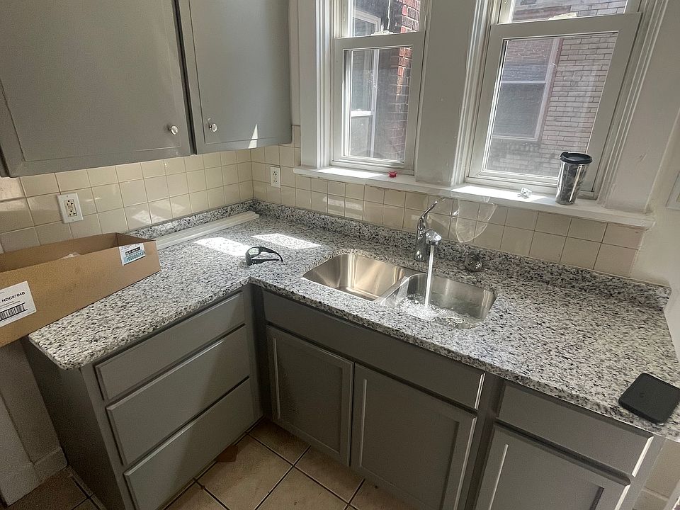 1st image of 3559 Beechwood Blvd