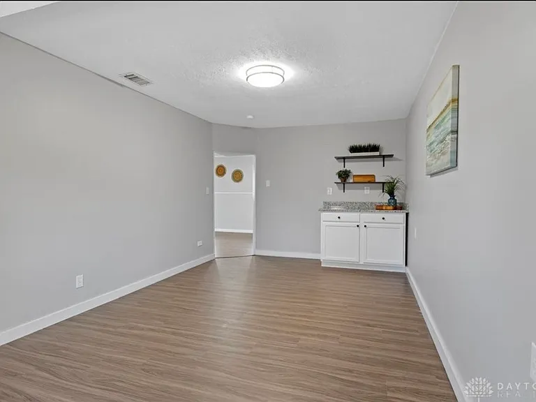 4447 Blueberry Ave — Photo 3