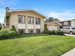 3109 Smoke Tree Ct, Hazel Crest, IL 60429