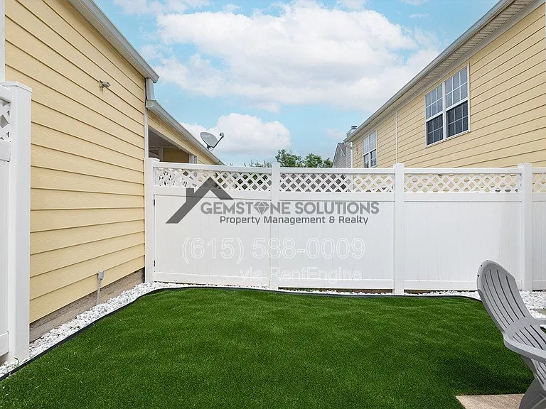 7111 Lenox Village Dr — Photo 26