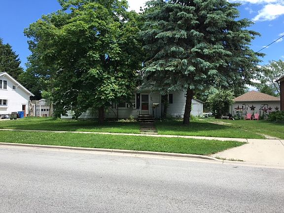 5th image of 1123 River Dr
