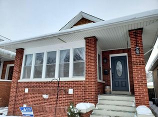 5025 W Waveland Ave, Chicago, IL 60641