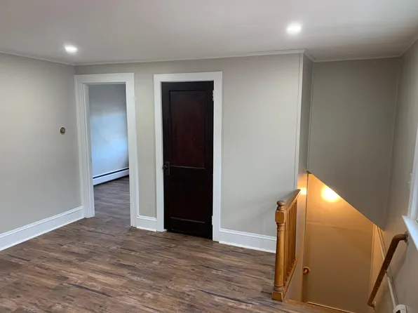 100 Maplewood Ave #3, West Hartford, CT 06119