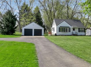 1371 Seneca Creek Rd, Buffalo, NY 14224