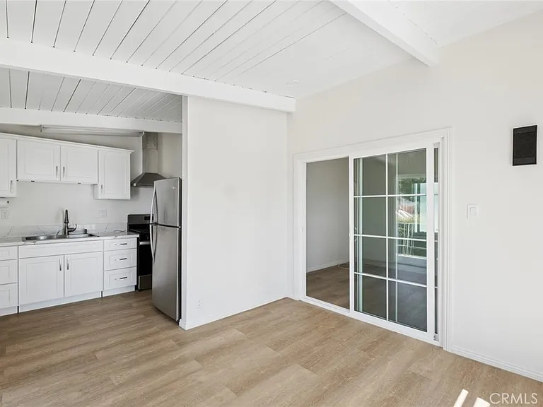 525 Catalina St #D — Photo 6