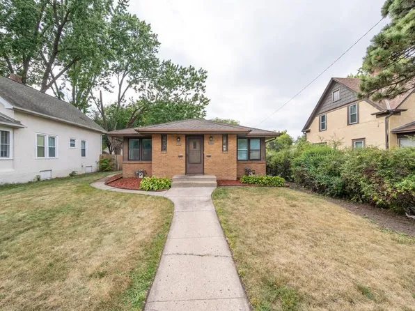4037 Fremont Ave N, Minneapolis, MN 55412