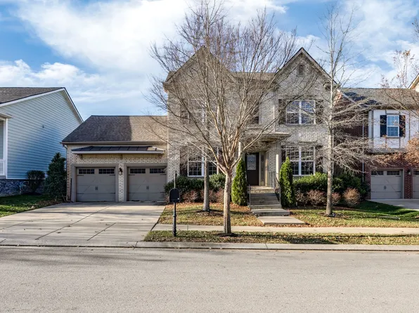 1001 Ryecroft Ln, Franklin, TN 37064