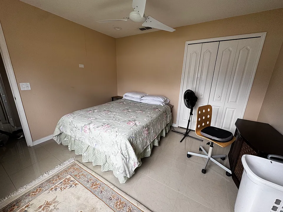 7825 Bayflower Way