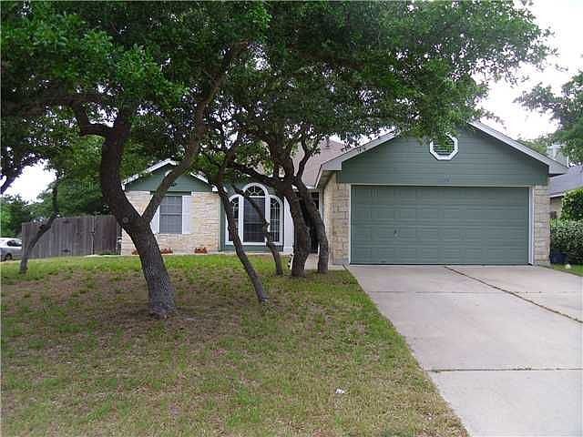 1st image of 605 Sunny Brook Dr