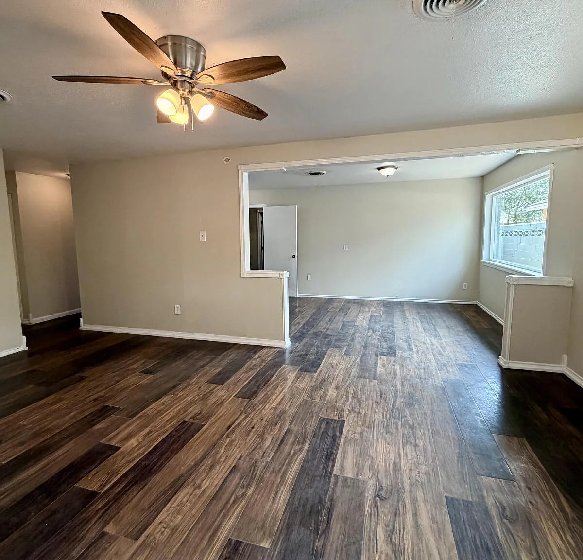 4 bed, 2.0 bath, 1764 sqft, $1,450 — Photo 4
