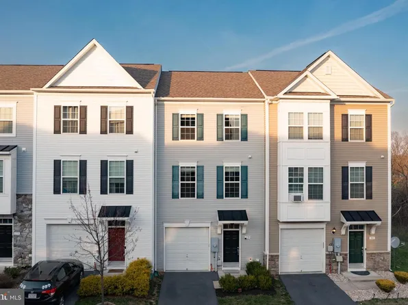 179 Schramm Loop, Stephens City, VA 22655