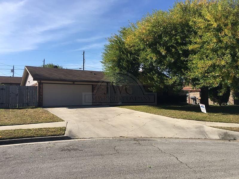 1st image of 3610 Plains Dr