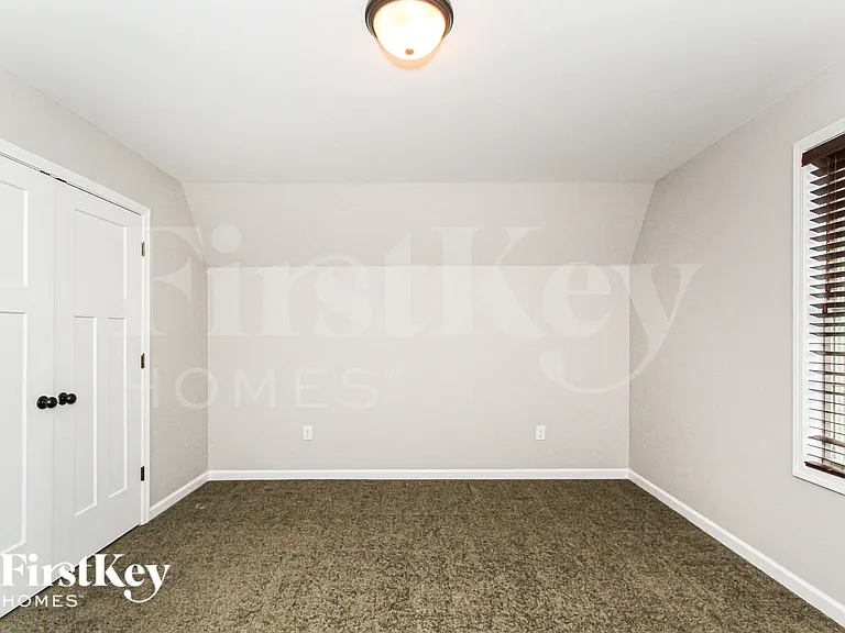 2067 Kerry Cir — Photo 15