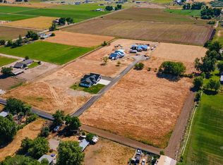 405 Skyview Ln, Emmett, ID 83617