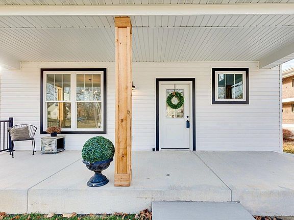 3rd image of 7709 Lindbergh Dr