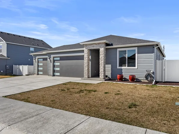 2204 Porter Loop, Yakima, WA 98901