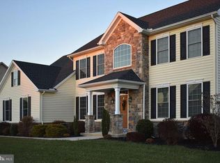 51 Country Side Dr, Carlisle, PA 17013