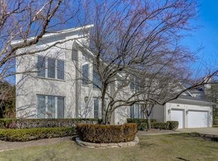 1548 Windy Hill Dr, Northbrook, IL 60062