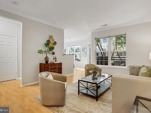 3rd image of 3021 Nicosh Cir Unit 1201