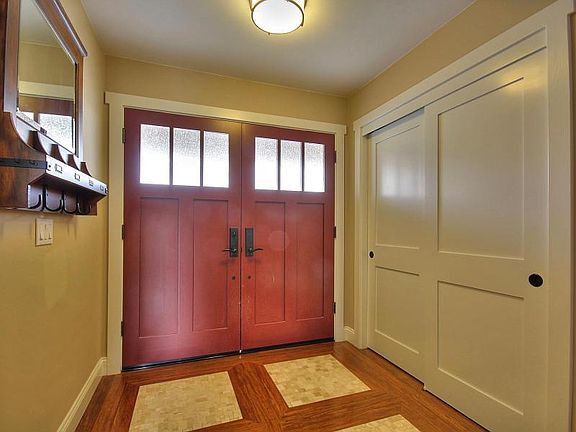 4th image of 275 Kane Dr