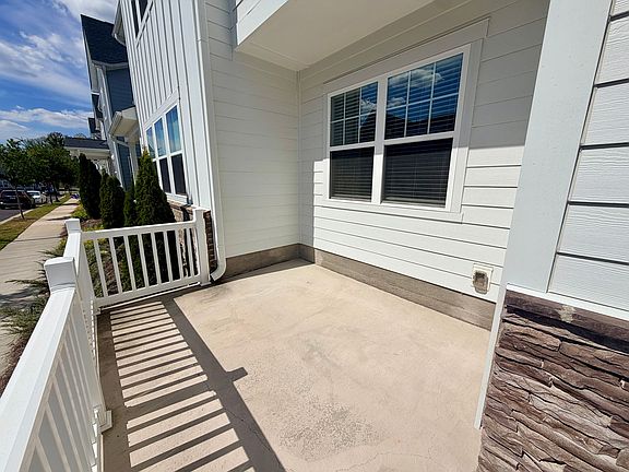 4th image of 5826 Strathmore Ct