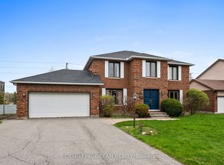 28 Parmalea Cres, Ottawa, ON K2E7J2