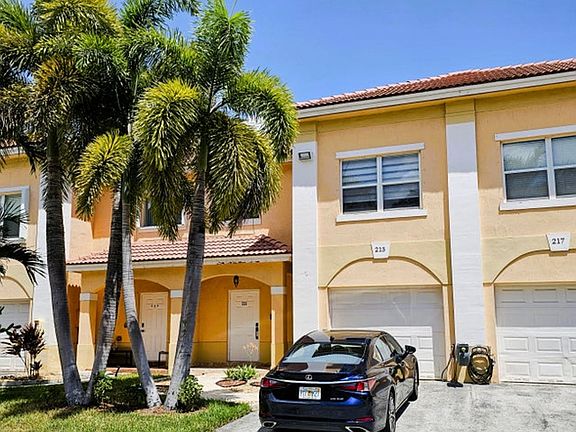 4th image of 213 Talia Cir