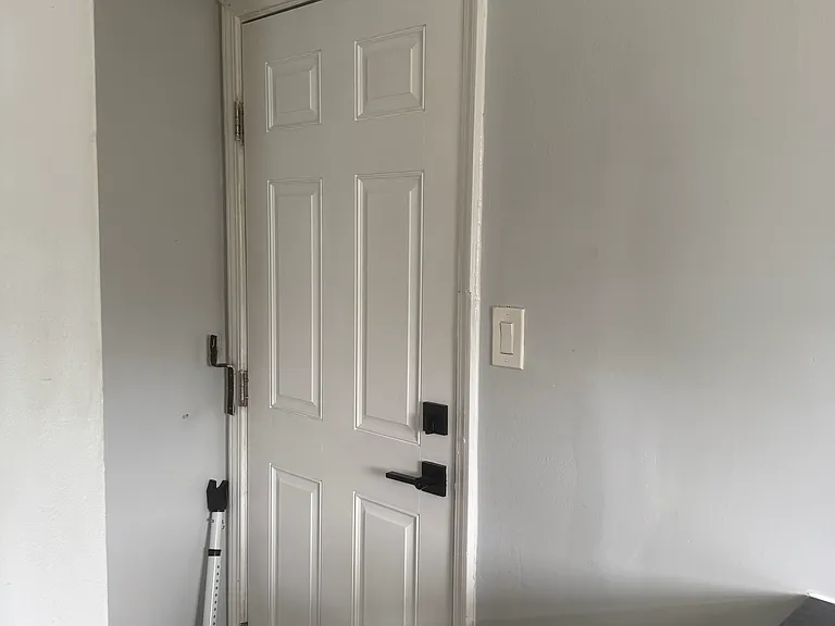 443 Wallace Ave #MAIN — Photo 13