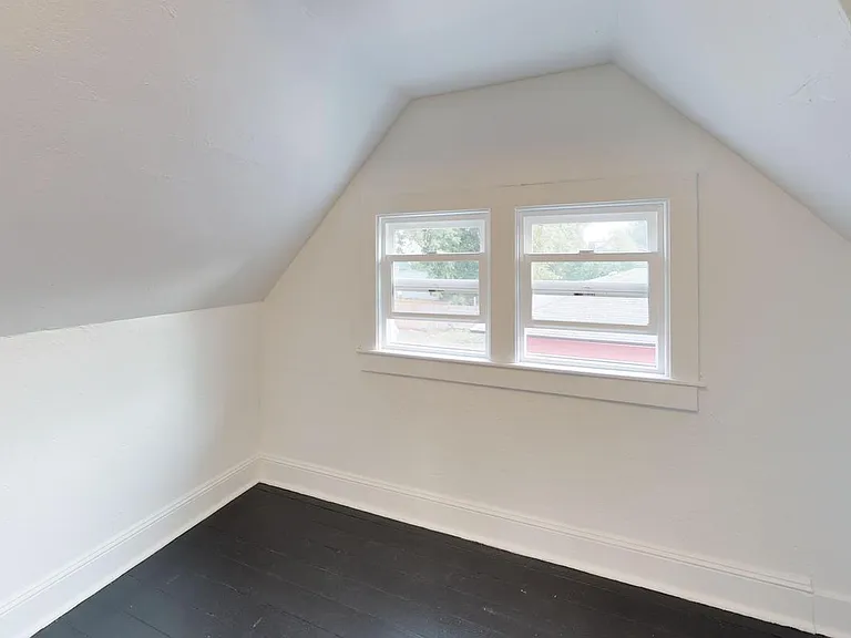 1730 SE 35th Pl #A — Photo 10
