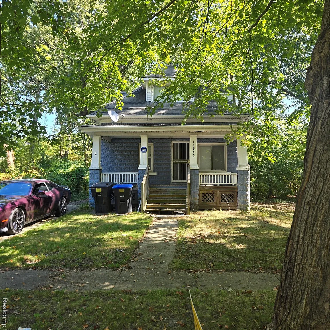 13940 Dolphin St photo 1