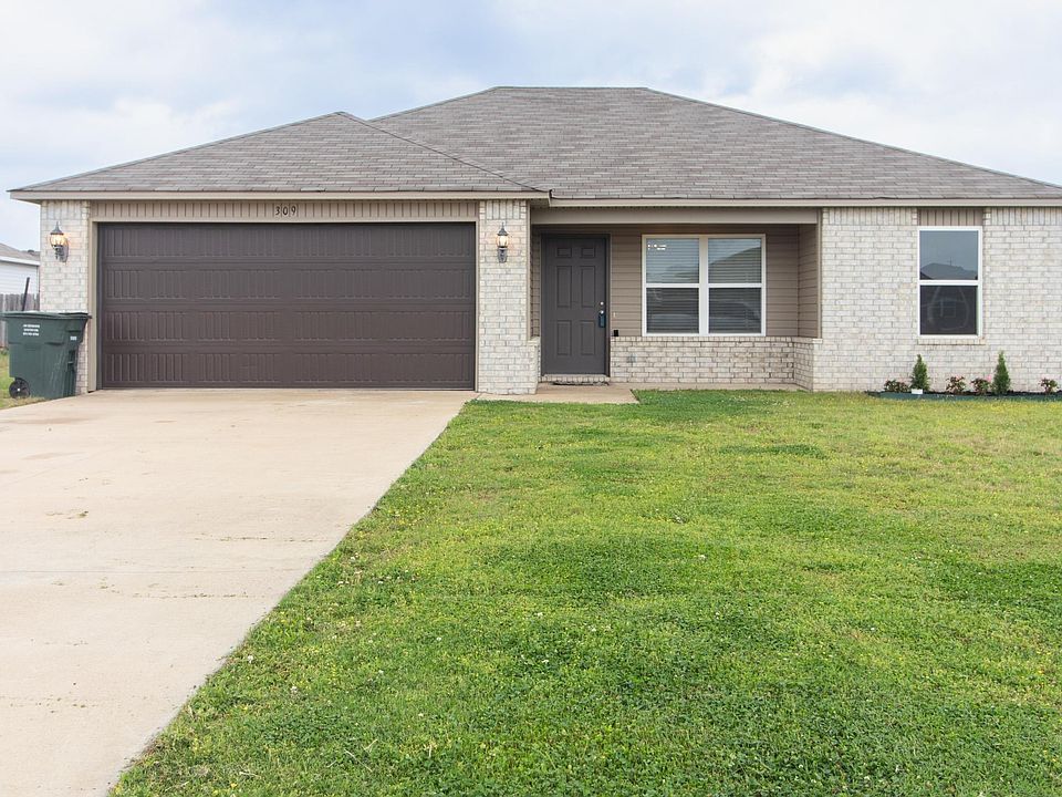1st image of 309 Harper Dr