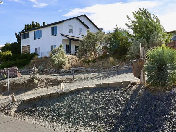 33950 Hilltop Dr, Hermiston, OR 97838