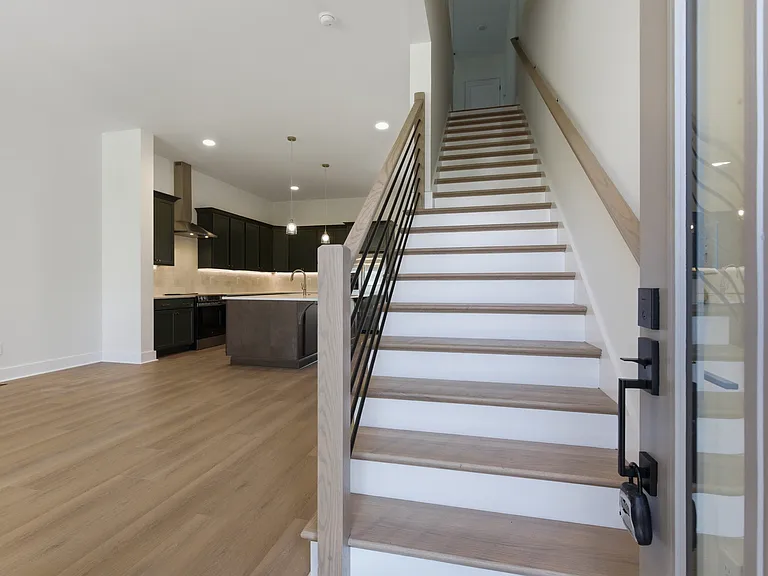 3965 Clifton Ave — Photo 4