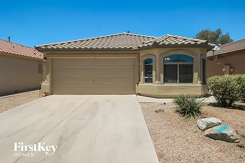 4186 E Aragonite Ln Photo 1