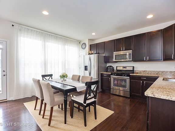 5th image of 3241 Coral Ln