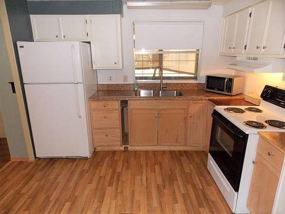 4th image of 198 Natalie Ln