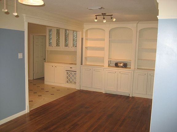 More beautiful custom built-in cabintes