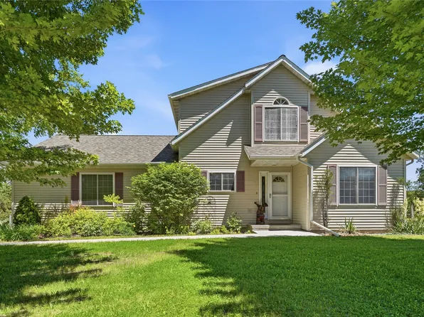 1723 SE 60th St, Pleasant Hill, IA 50327