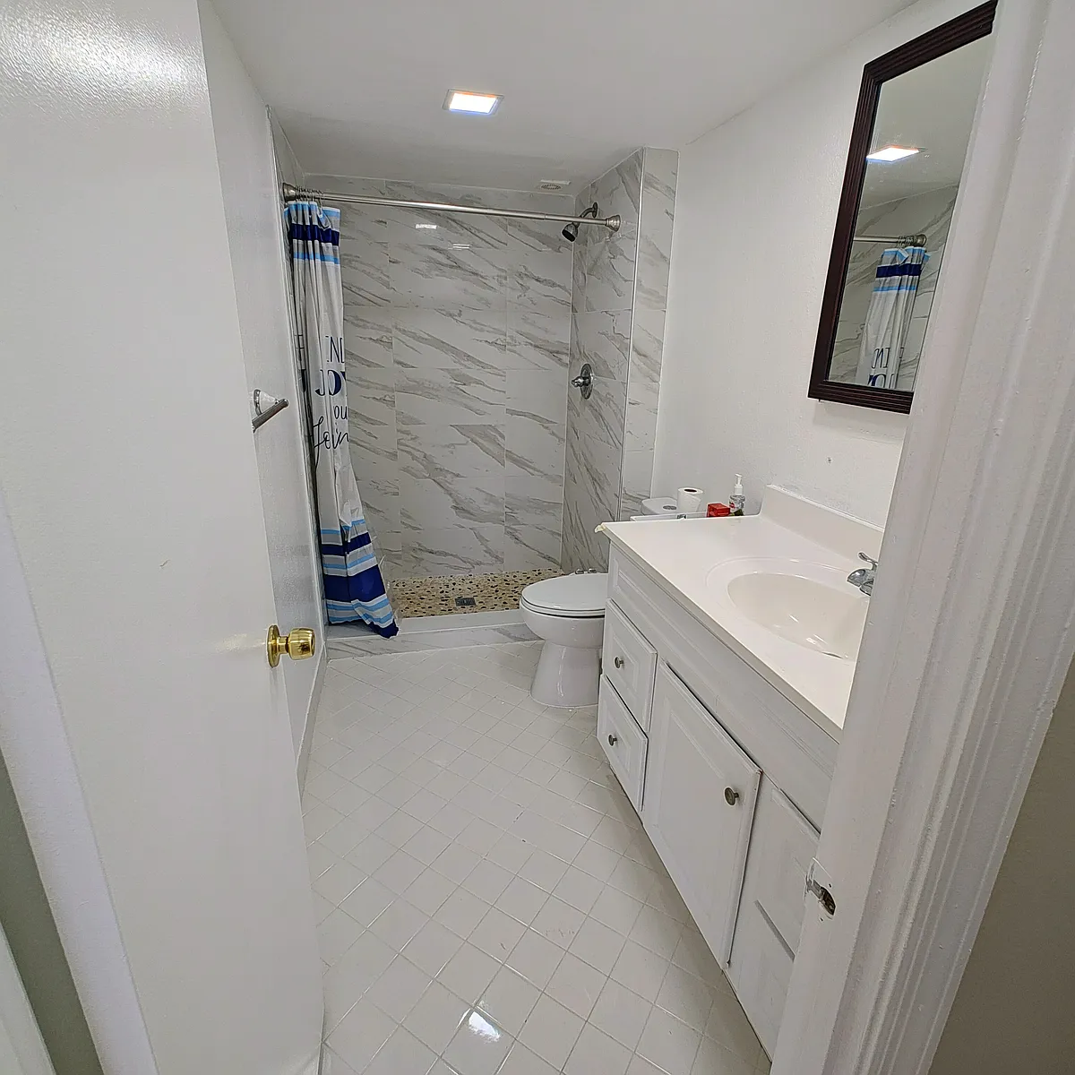 Building Photo - 7051 Environ Blvd #433
