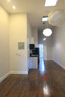 Rented by Rennit Inc. | media 34