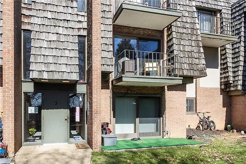 323 Forest Green Dr, Coraopolis, PA 15108 Zillow