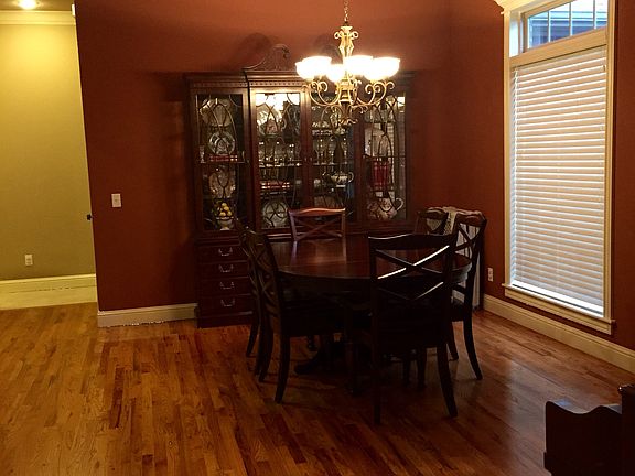 3rd image of 6207 S 27th St