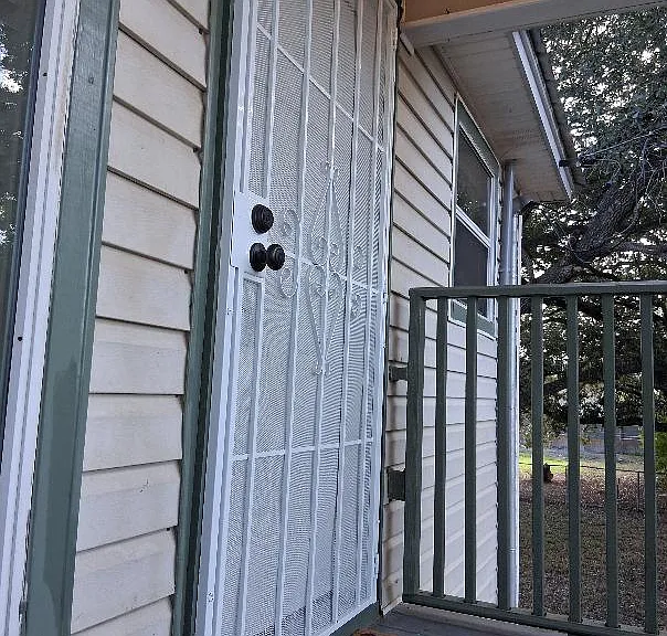 813 Raab Ave — Photo 2