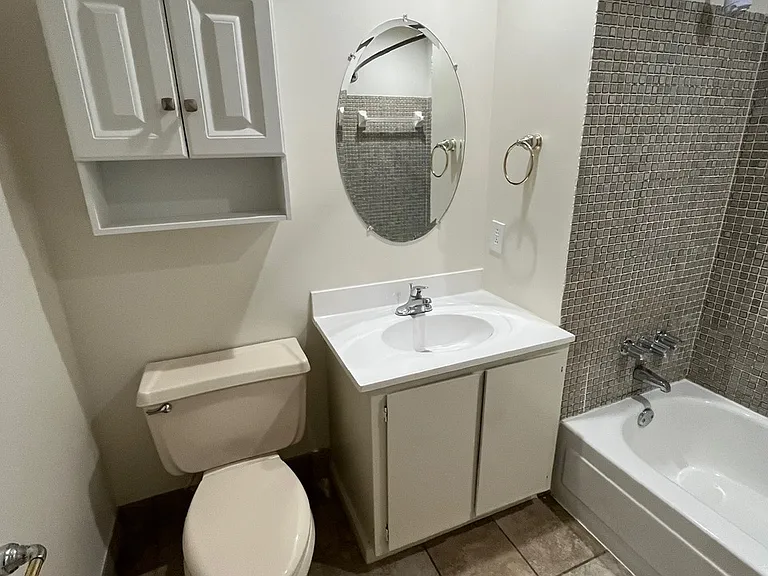 Shadow Creek Apartments — Photo 43