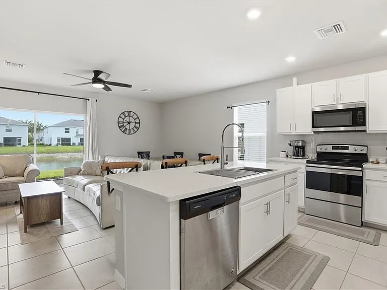 15054 Wildflower Cir — Photo 2