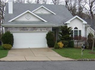 17 Whitehall Rd, Monroe Township, NJ 08831